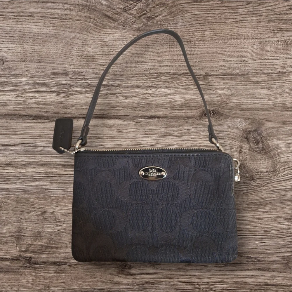 Coach Signature Black Wristlet